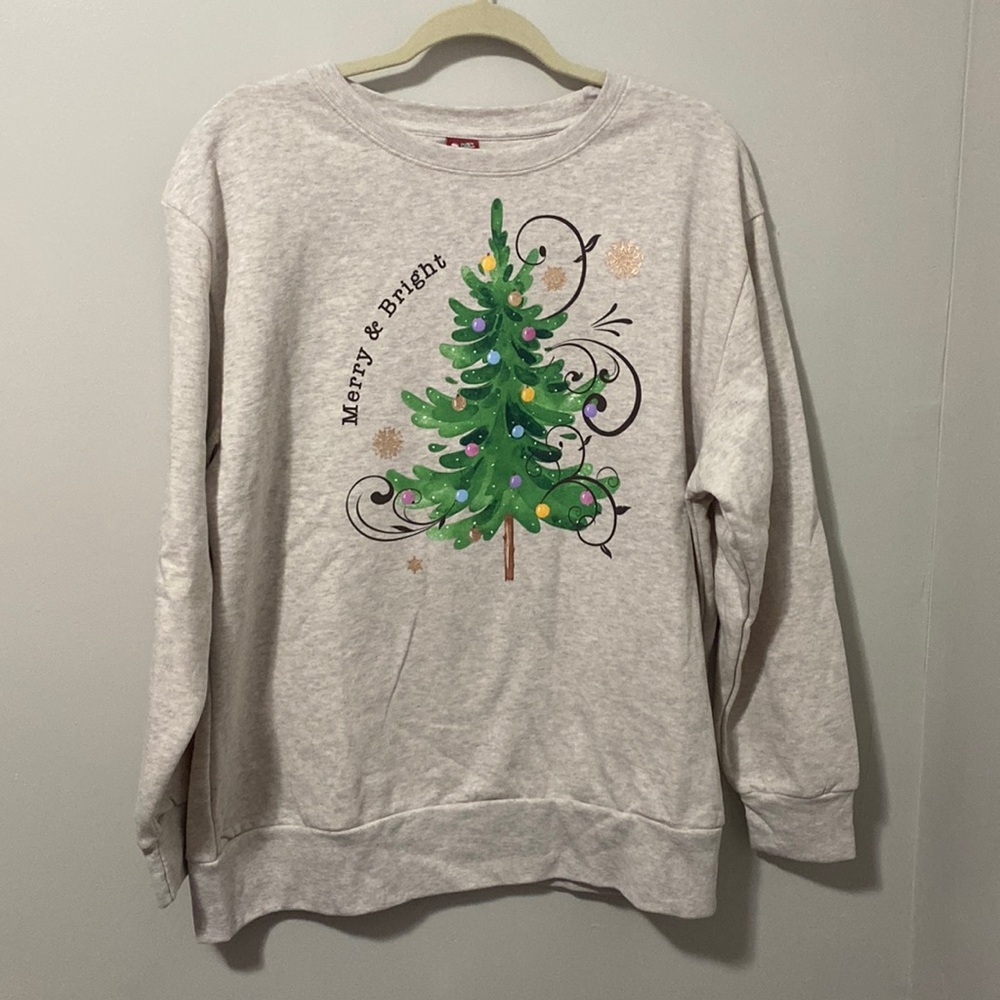 NWT! Dec. 25th Women's Christmas Merry & Bright Sweatshirt‎